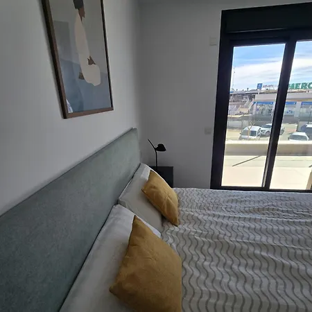 Eden La Mata 2 Bedroom Appartamento